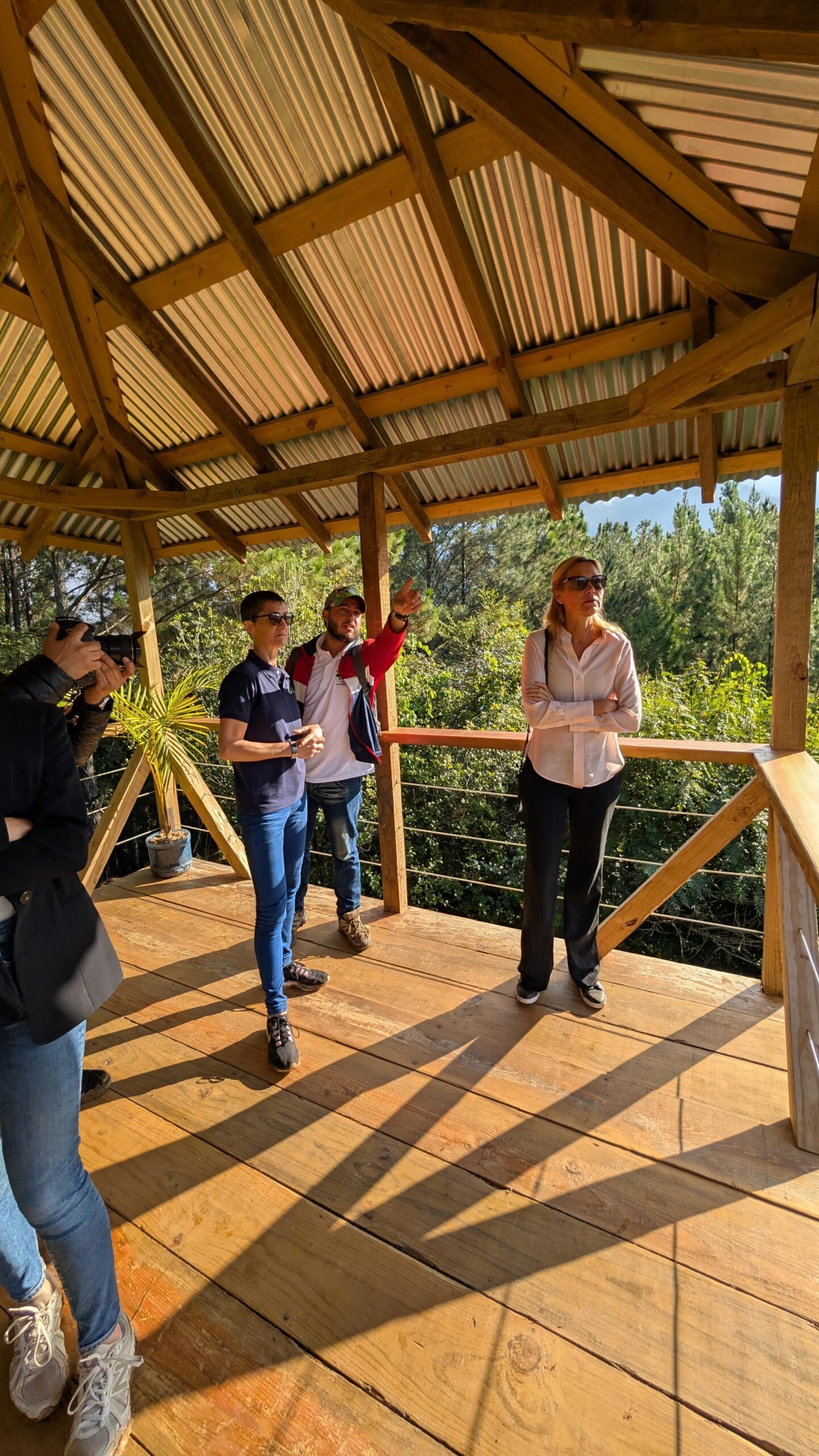 El Palero inaugura puente colgante y miradores para impulsar el ecoturismo